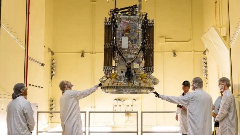 La NASA se ha liado la manta a la cabeza: rescatar un satélite de 500 millones con un trasto que ni existía hace un año