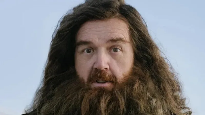 Nick Frost ya sabe que su Hagrid va a cabrear a los puristas, y le da igual