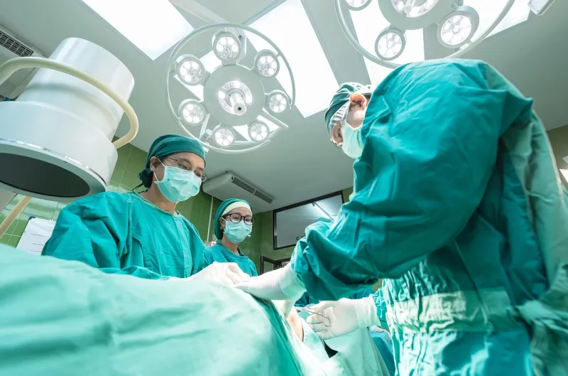 La IA que quiere diagnosticar enfermedades raras sin ayuda humana (y por qué esto es un lío)