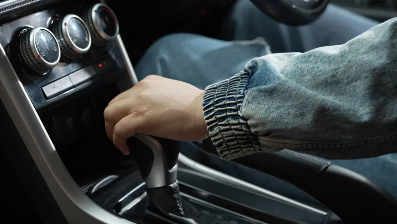 El tío del Brain Training de Nintendo tiene razón: conducir un coche manual te hace más listo (y no es coña)