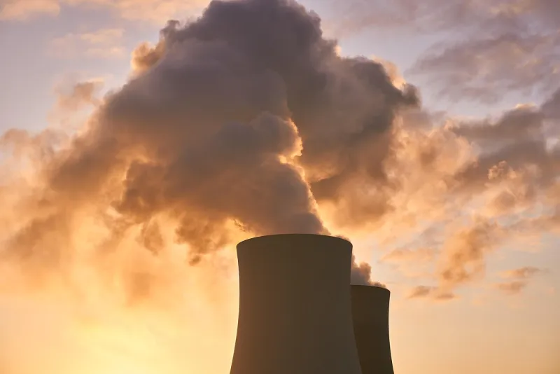 Tres startups nucleares encienden sus reactores: un paso de gigante... o una simple fogata de verano