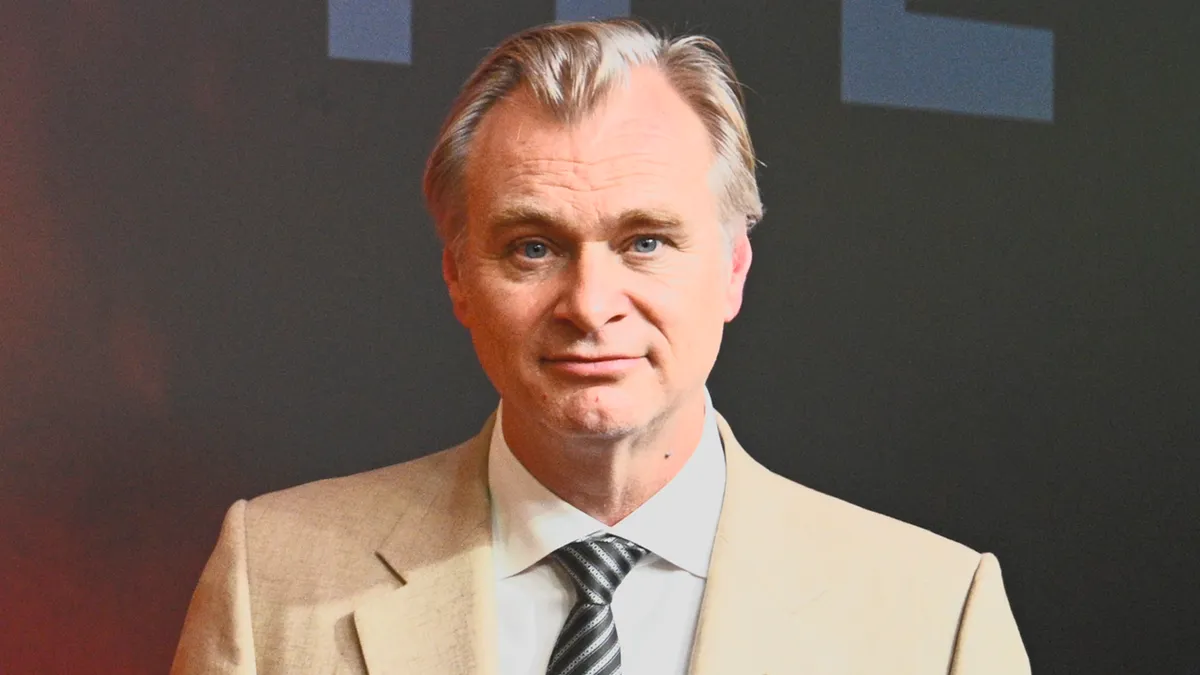 Christopher Nolan se frota las manos: la polémica de 'La Odisea' le importa un pimiento gracias a Batman