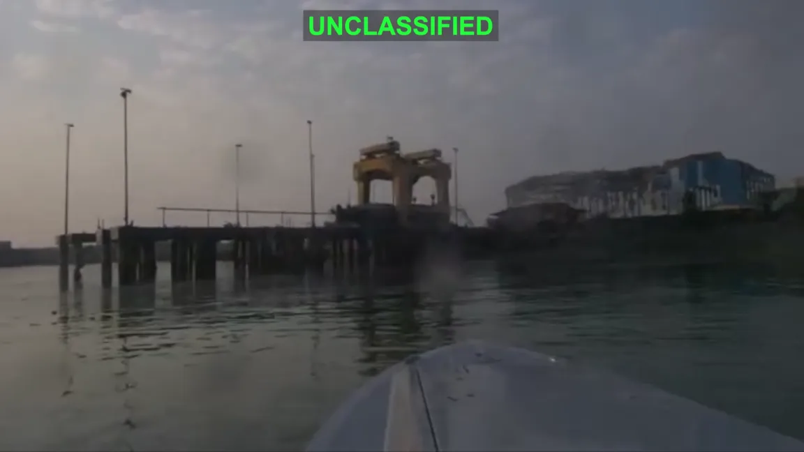 La Armada de EE.UU. se pasa al 'kamikaze' marítimo: ataca un puerto iraní con drones-bomba por primera vez