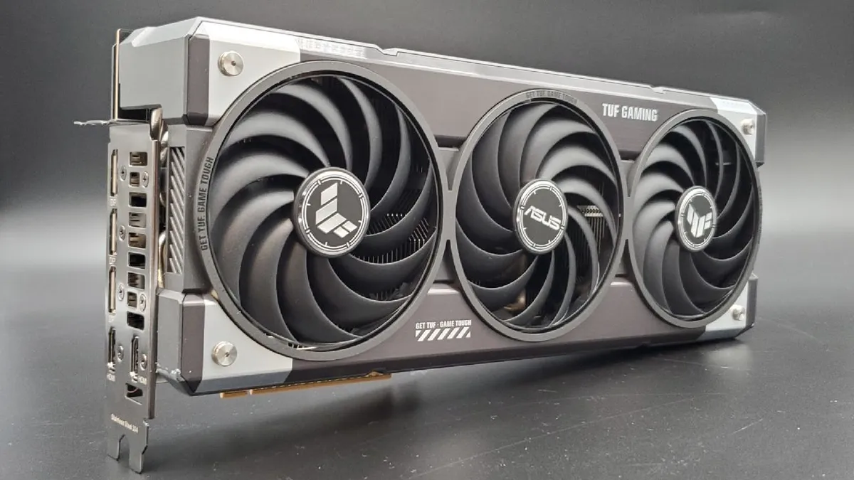 HWMonitor te espía los puntos calientes de las RTX 50: así he sudado la gota gorda con mi 5070 Ti