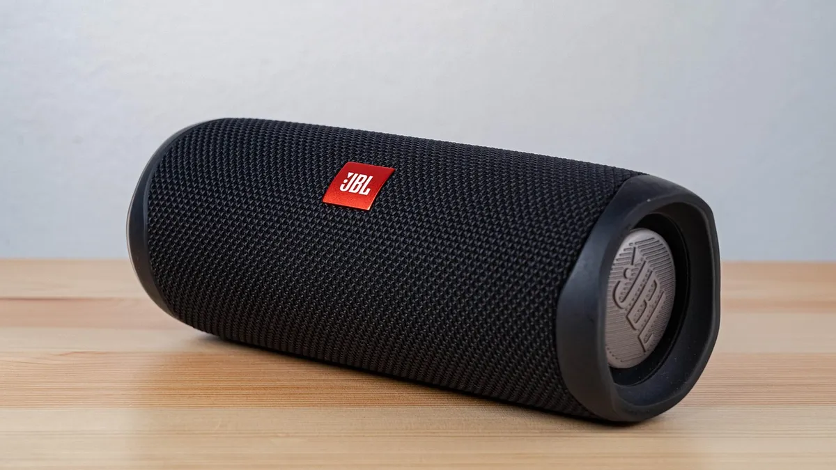 El JBL Flip 7 está tirado de precio y no es solo para la playa: te cuento por qué me he pillado uno