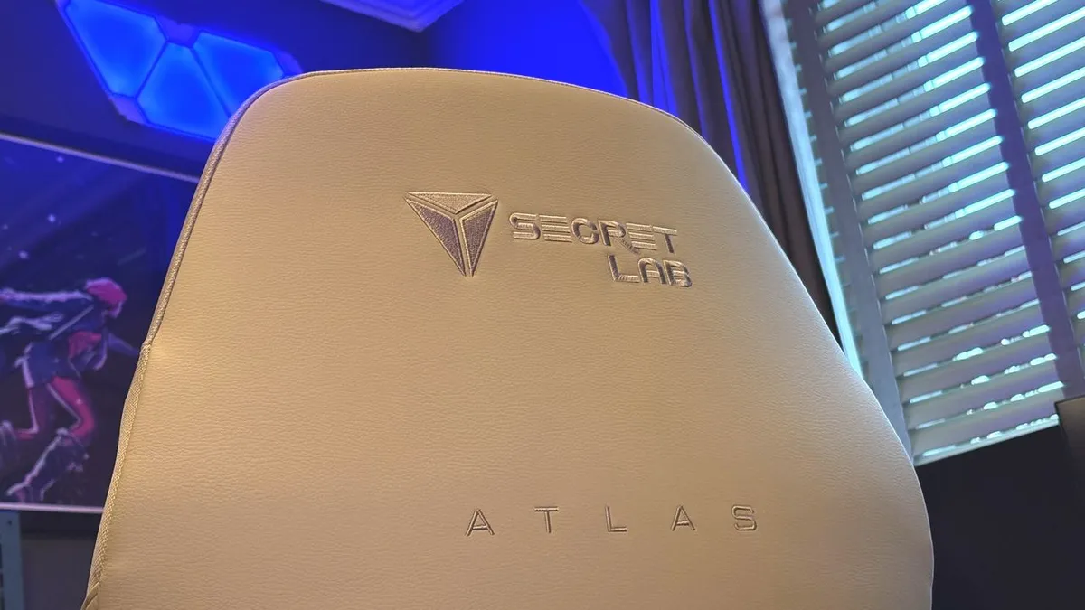 Secretlab Atlas: la silla de oficina que quiere colarse en tu setup gamer (y casi lo consigue)