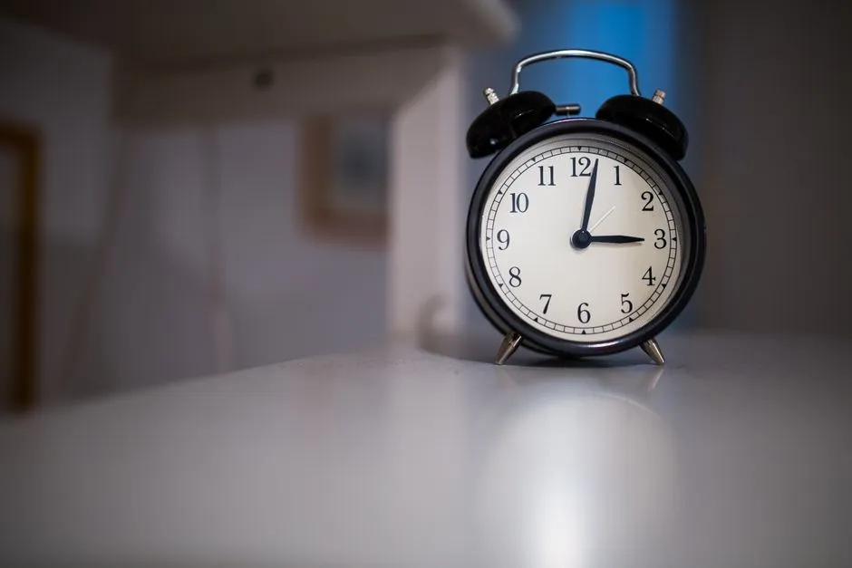 El calor te roba el sueño aunque creas que has dormido las ocho horas: esto es lo que le pasa a tu cuerpo