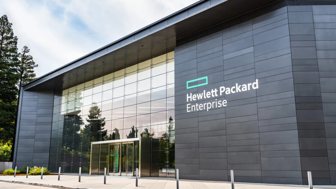 HPE te regala un año de su software: ¿la estocada definitiva a Broadcom?